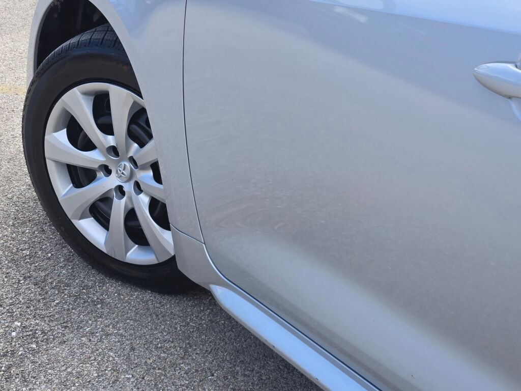 Used 2021 Toyota Corolla LE image 14