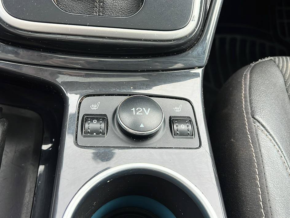 Used 2013 Ford Escape Titanium AWD/4WD image 17