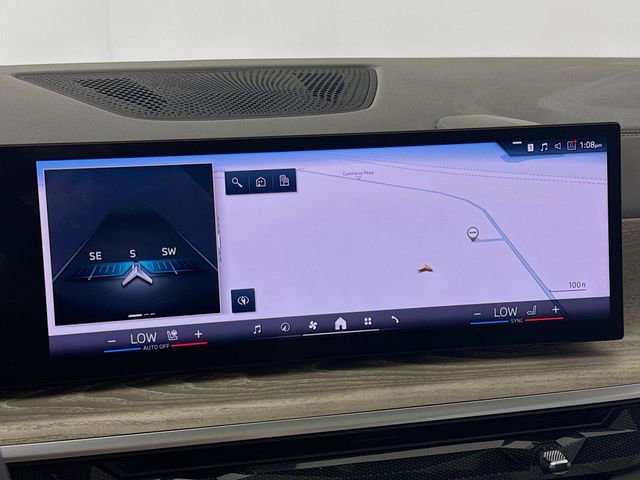 Used 2024 BMW X7 xDrive40i w/ Parking Assistance Package image 15