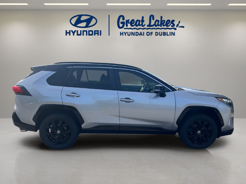 Used 2022 Toyota RAV4 XSE AWD/4WD image 6