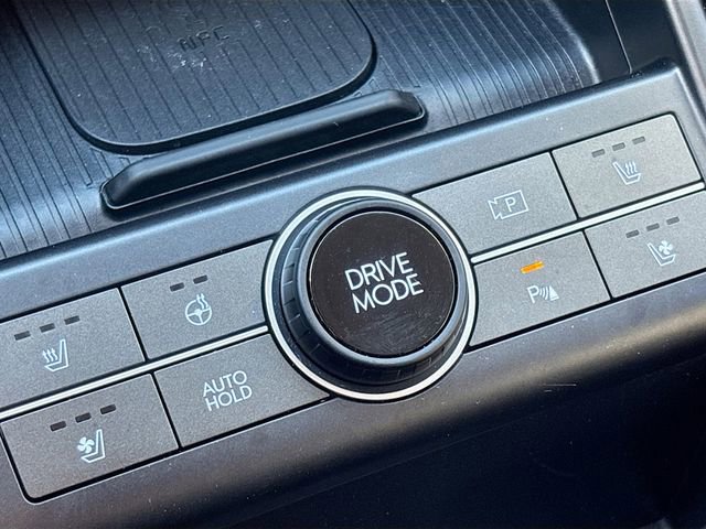 Used 2024 Hyundai Kona Limited image 31