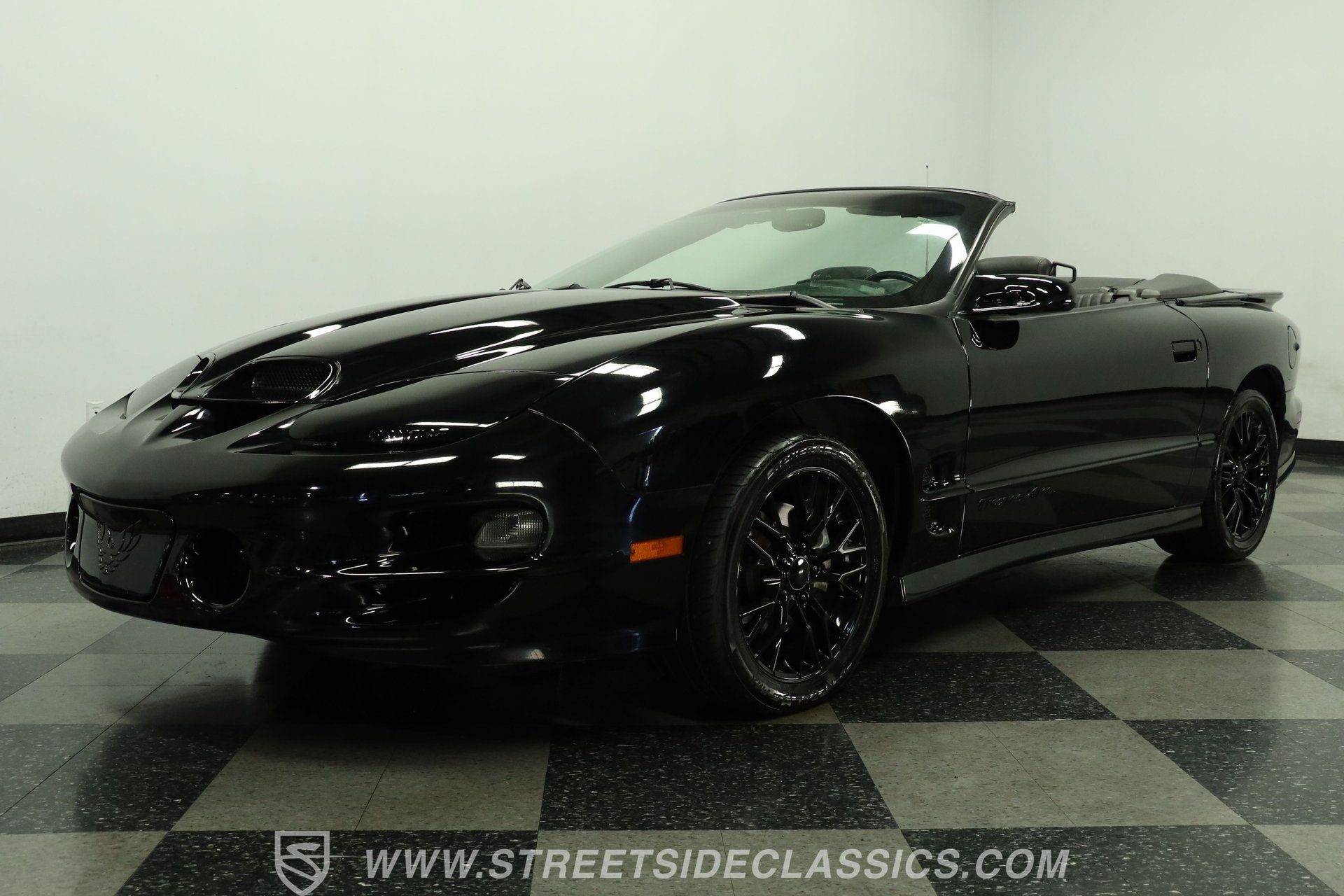Used 2002 Pontiac Firebird Trans Am RWD image 21