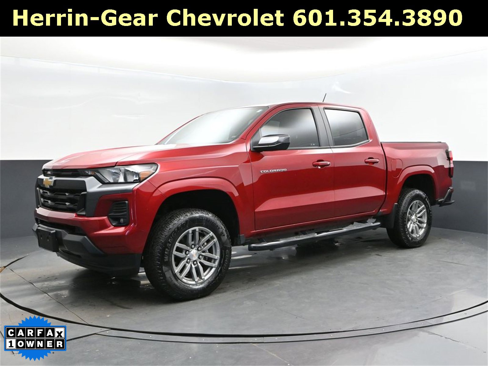 Used 2024 Chevrolet Colorado LT w/ LT Convenience Package II image 3