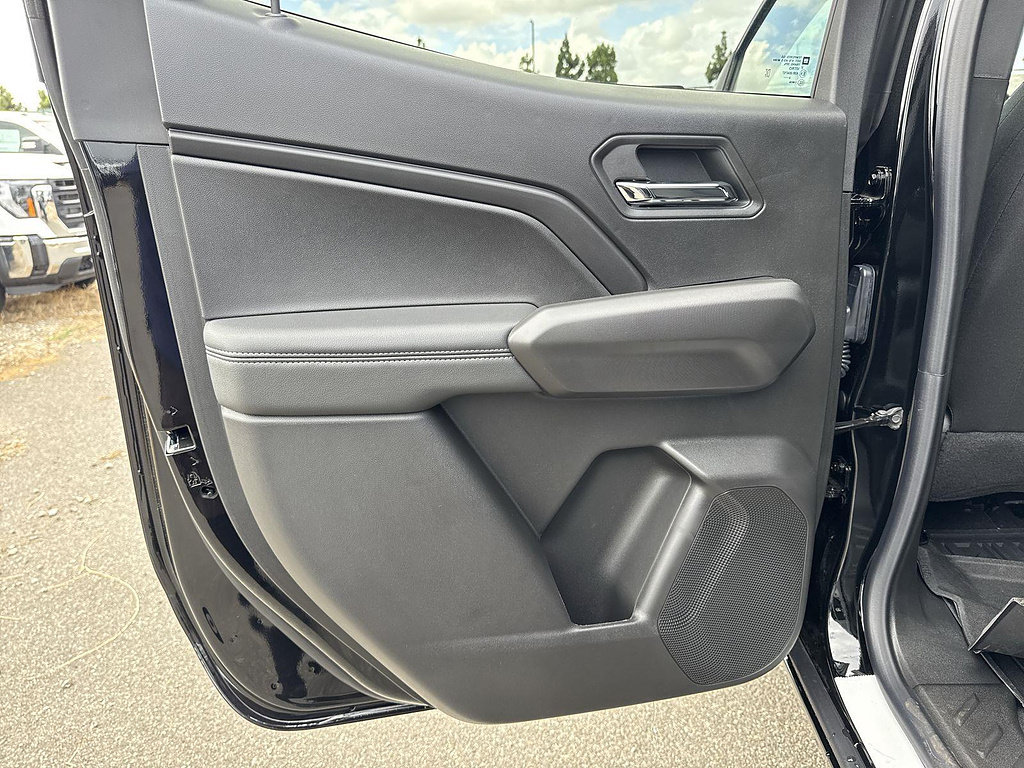New 2026 GMC Canyon Elevation w/ Convenience Package RWD image 29