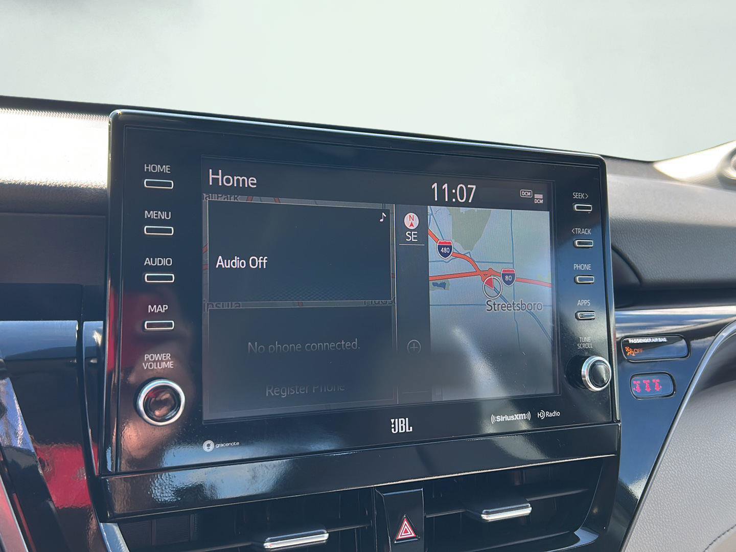 Used 2023 Toyota Camry XLE w/ Navigation Package FWD image 17
