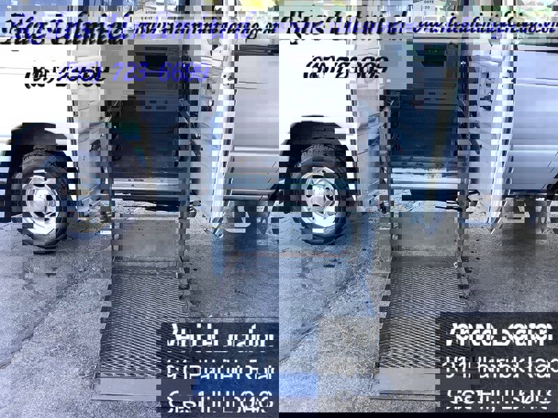 Used 2007 Ford E-150 and Econoline 150 Wagon RWD image 25