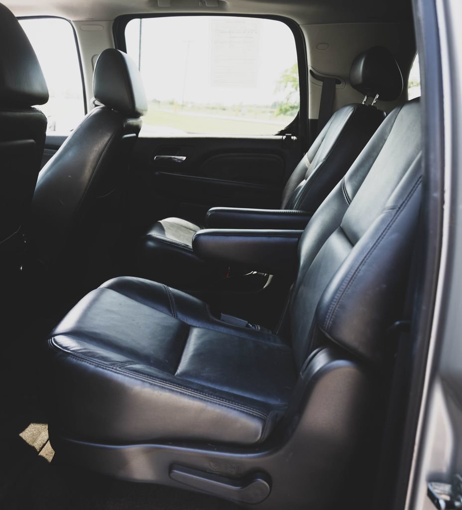 Used 2008 Cadillac Escalade ESV AWD image 18