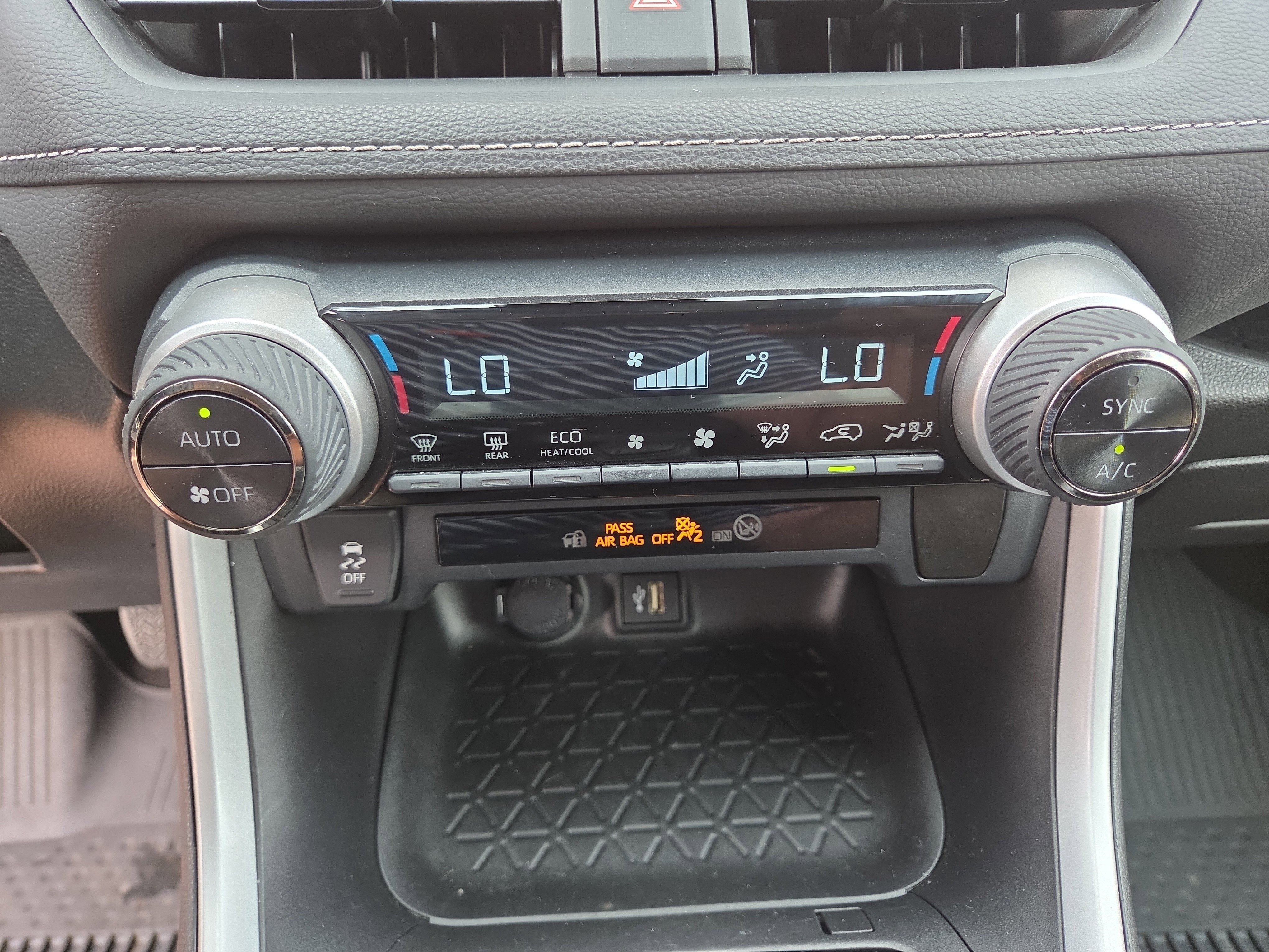 Certified 2023 Toyota RAV4 LE image 27