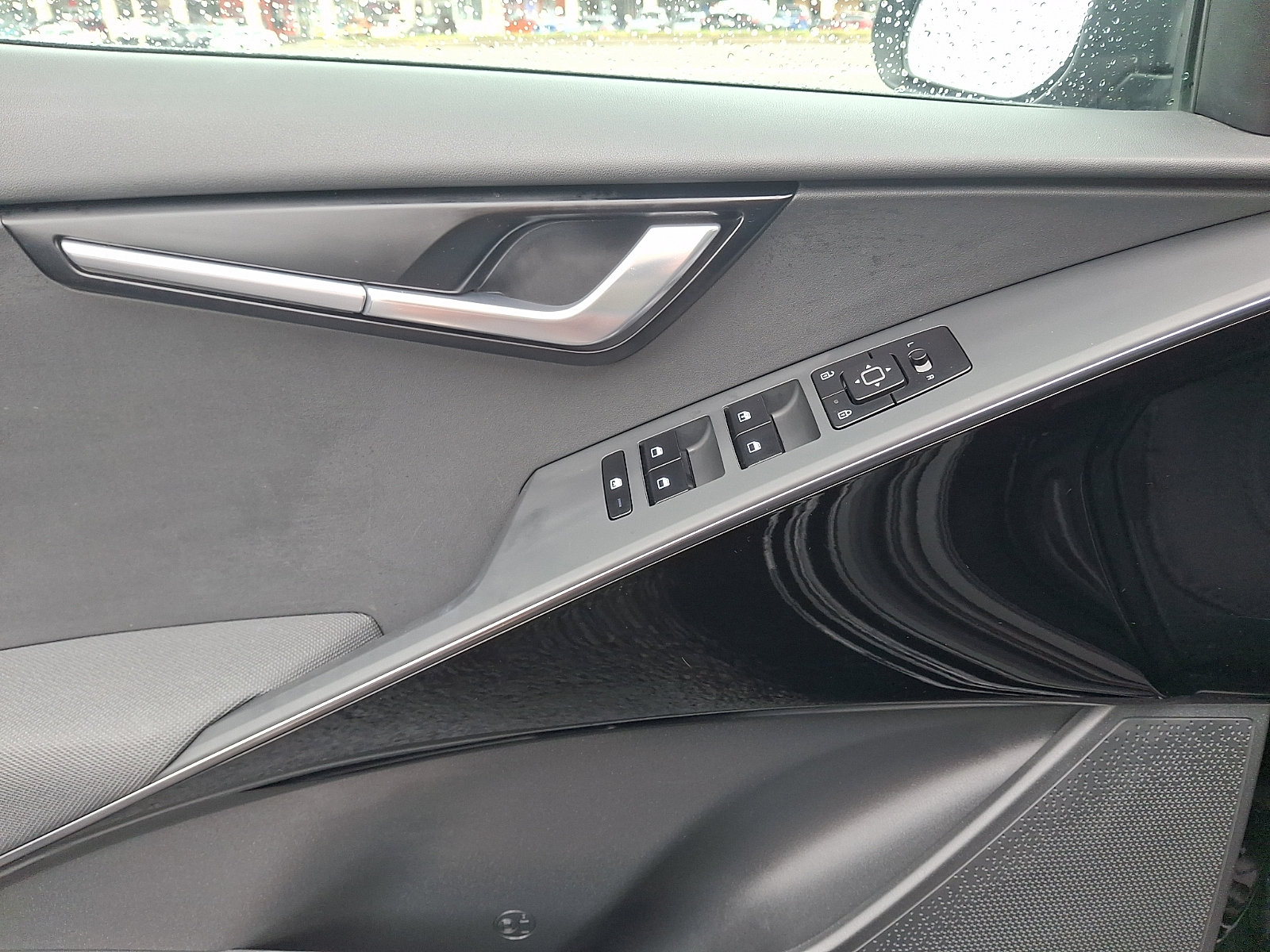 Used 2023 Kia Niro EX FWD image 12