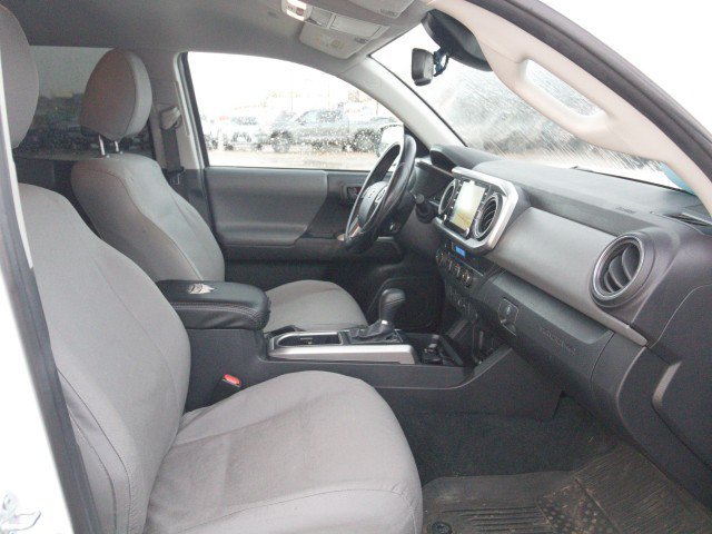 Used 2023 Toyota Tacoma SR5 AWD/4WD image 29