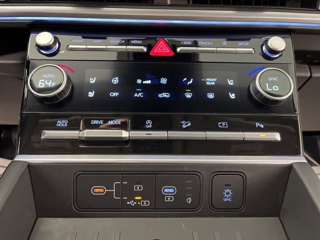 Used 2024 Hyundai Santa Fe Limited image 27