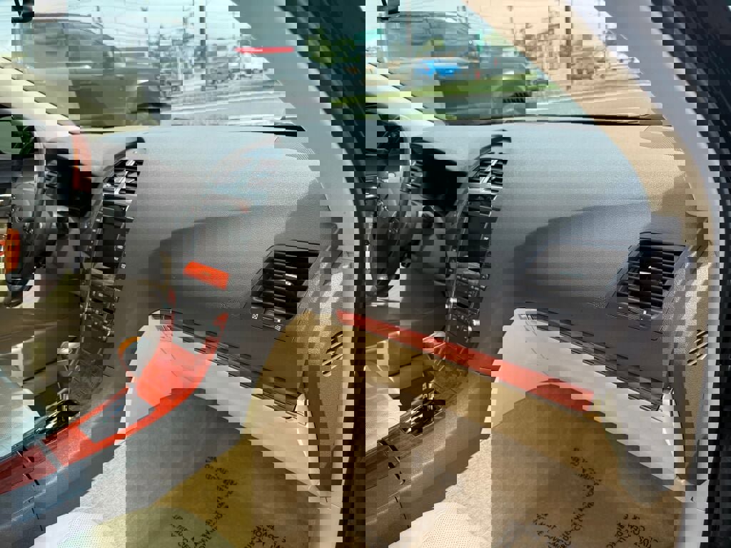 Used 2011 Lexus ES 350 image 27