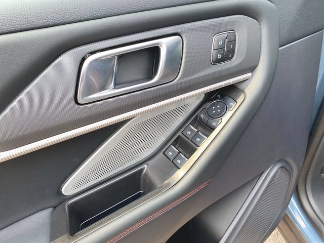 Used 2025 Ford Explorer ST AWD/4WD image 23
