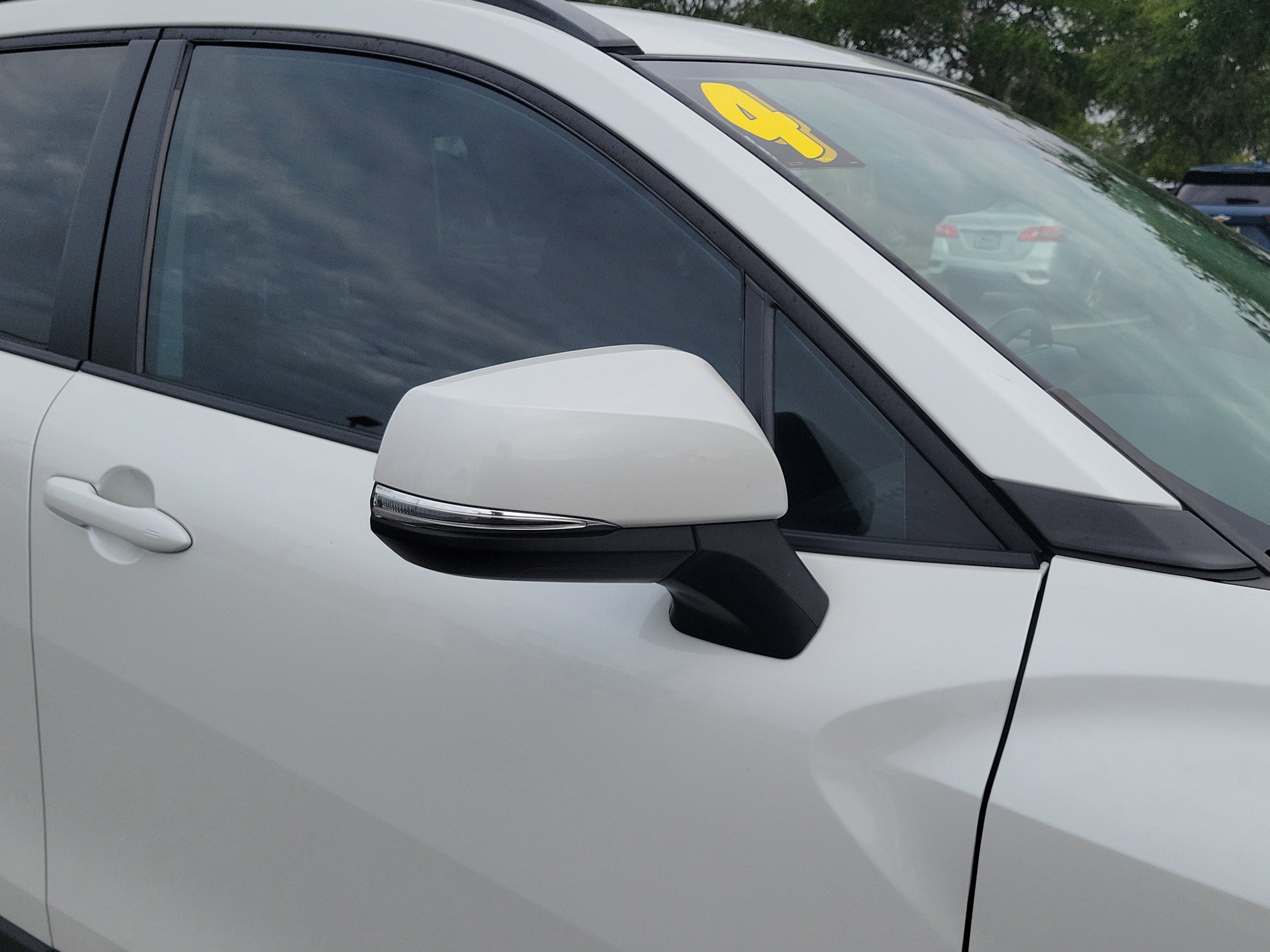 Certified 2024 Toyota Corolla Cross LE FWD image 9