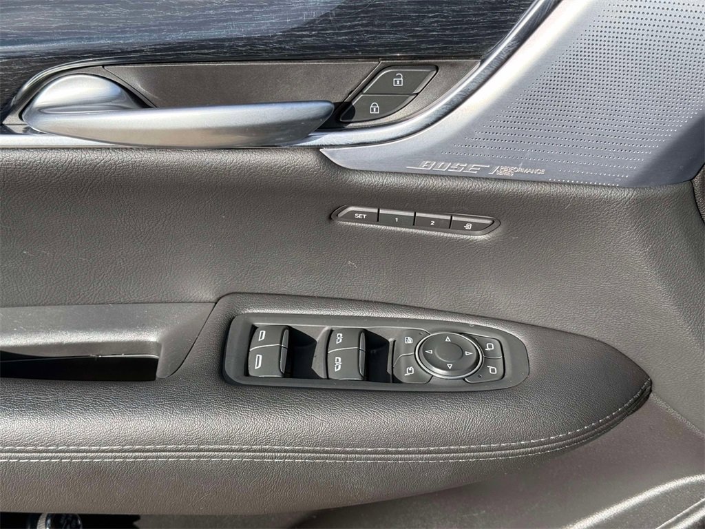 Used 2025 Cadillac XT5 Premium Luxury image 21