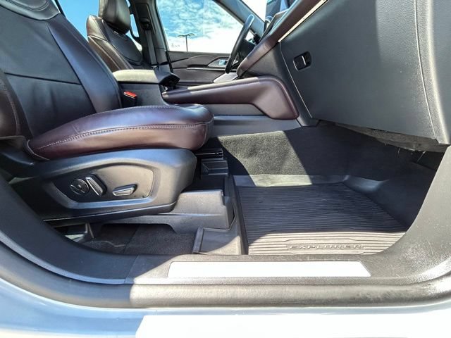 Used 2025 Ford Explorer Platinum AWD/4WD image 39