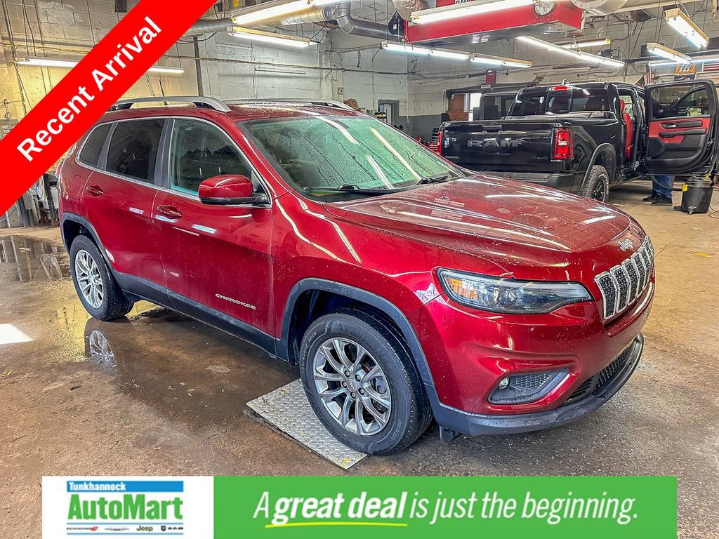 Used 2020 Jeep Cherokee Latitude Plus w/ Comfort/Convenience Group