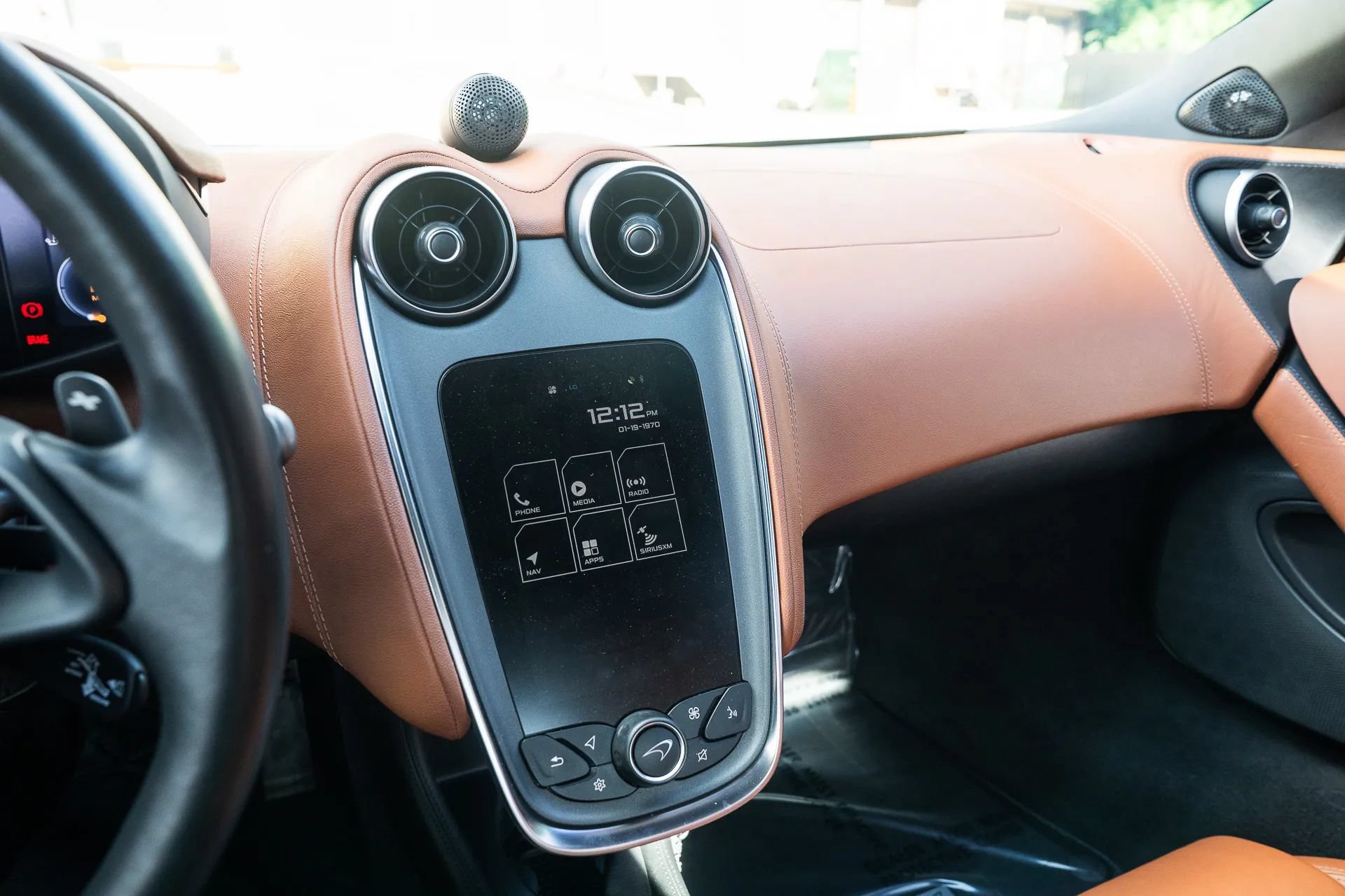 Used 2016 McLaren 570S Coupe RWD image 27