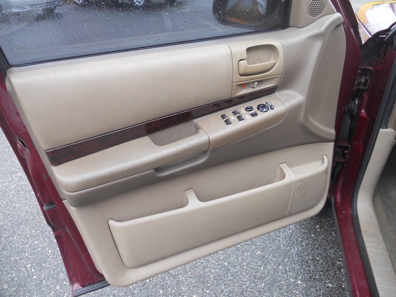 Used 2001 Dodge Durango SLT image 13