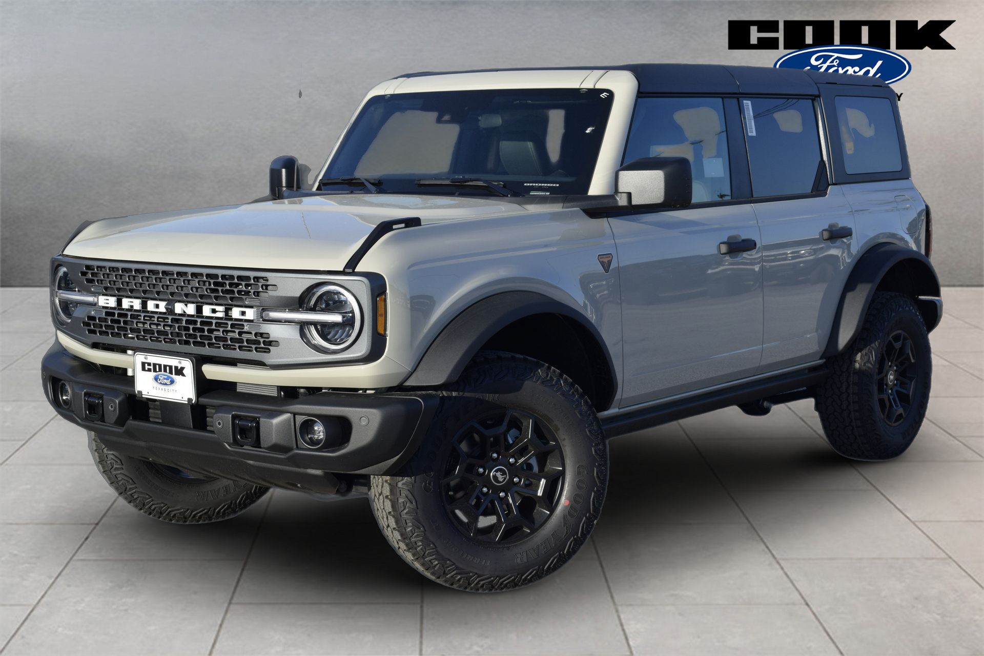New 2026 Ford Bronco Badlands AWD/4WD image 1