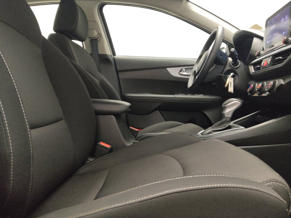 Used 2023 Kia Forte LXS FWD image 21