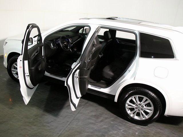 Used 2023 Cadillac XT6 Luxury image 5