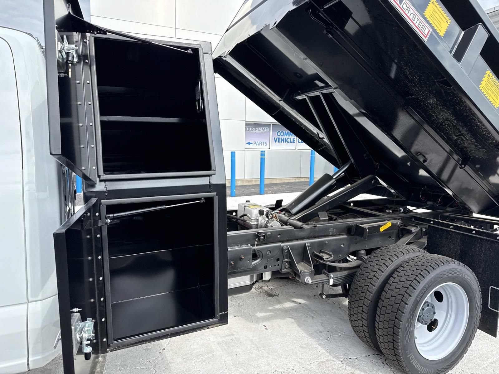 New 2026 Ford F550 4x4 Supercab Super Duty image 12