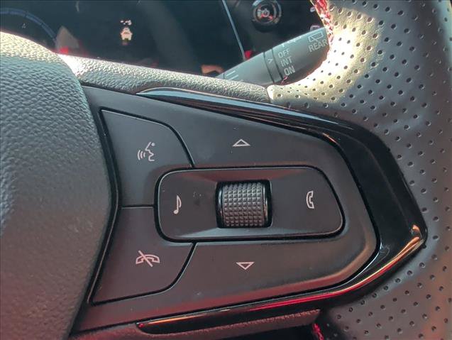 Used 2025 Chevrolet Trax RS w/ Driver Confidence Package FWD image 14