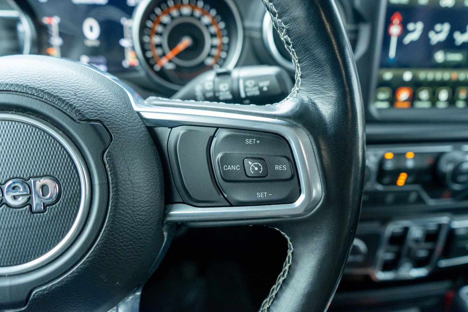 Used 2022 Jeep Wrangler Unlimited Sahara w/ Cold Weather Group image 25