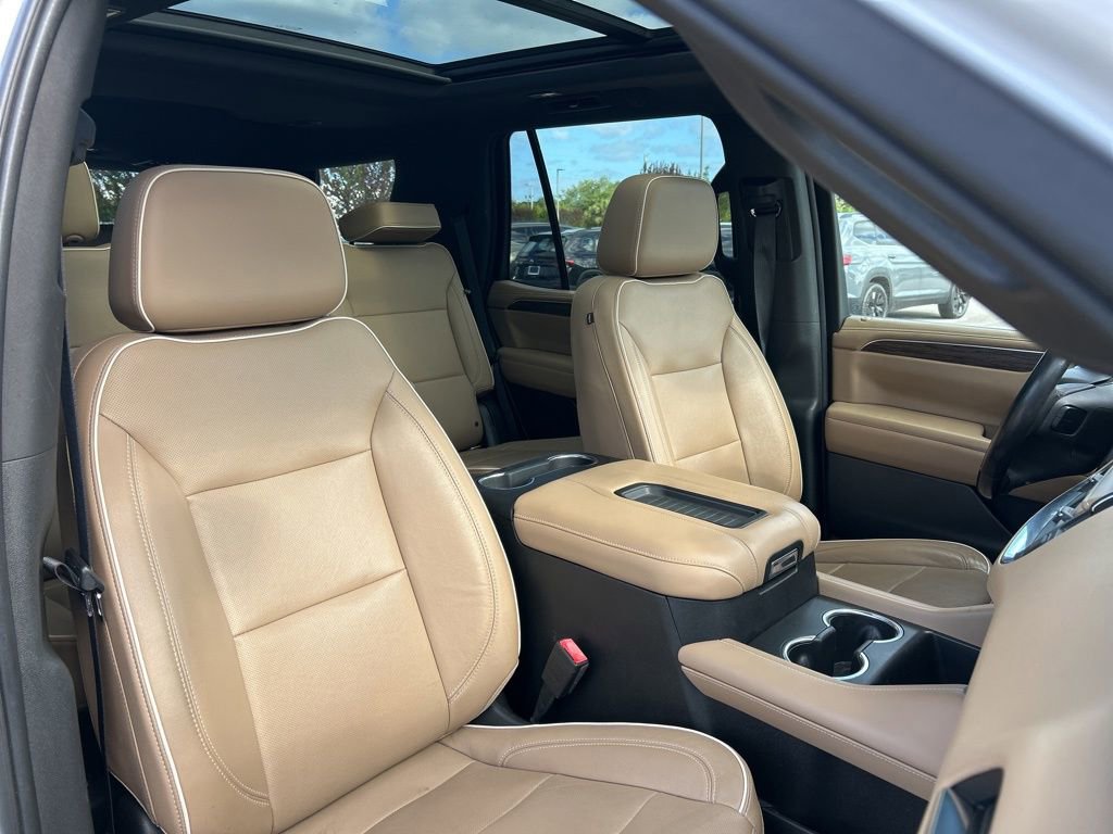 Used 2021 Chevrolet Tahoe Premier w/ Premium Package RWD image 46