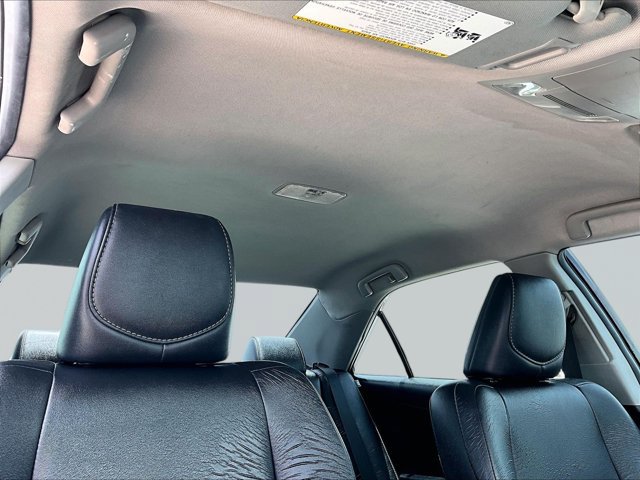 Used 2013 Toyota Camry SE FWD image 17