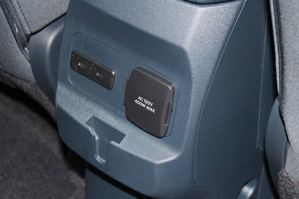 New 2025 Ford Maverick XLT w/ Equipment Group 301A image 31