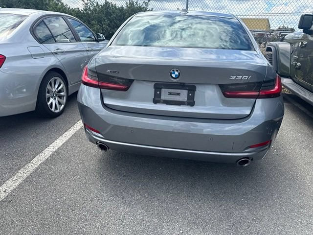 Certified 2023 BMW 330i xDrive Sedan w/ Premium Package AWD/4WD image 8