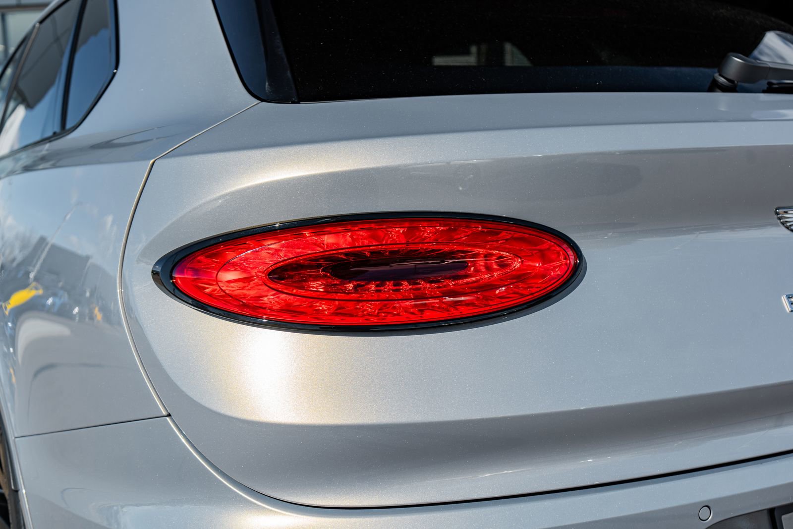 Certified 2022 Bentley Bentayga image 10