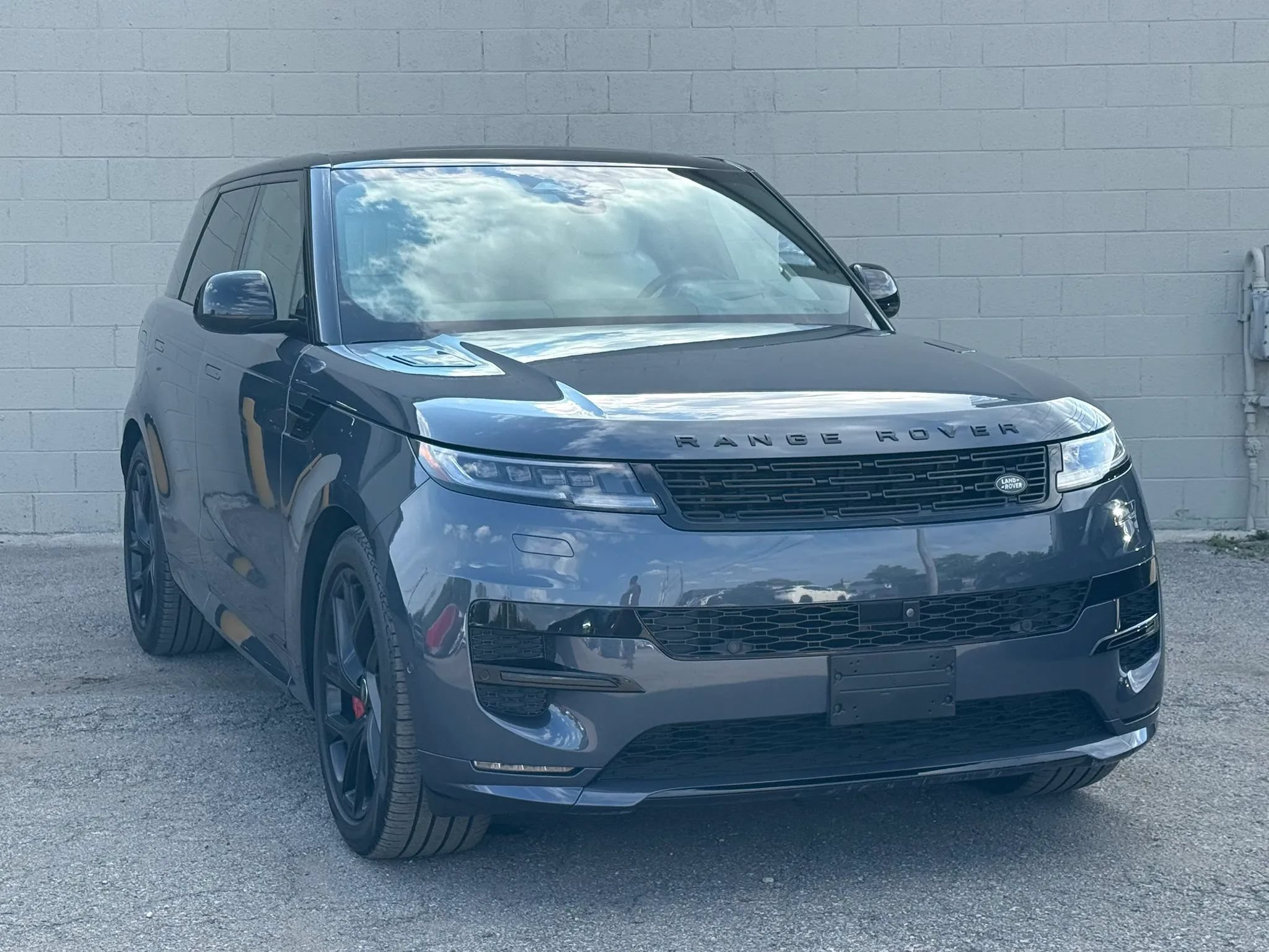 Used 2024 Land Rover Range Rover Sport Autobiography AWD/4WD image 15