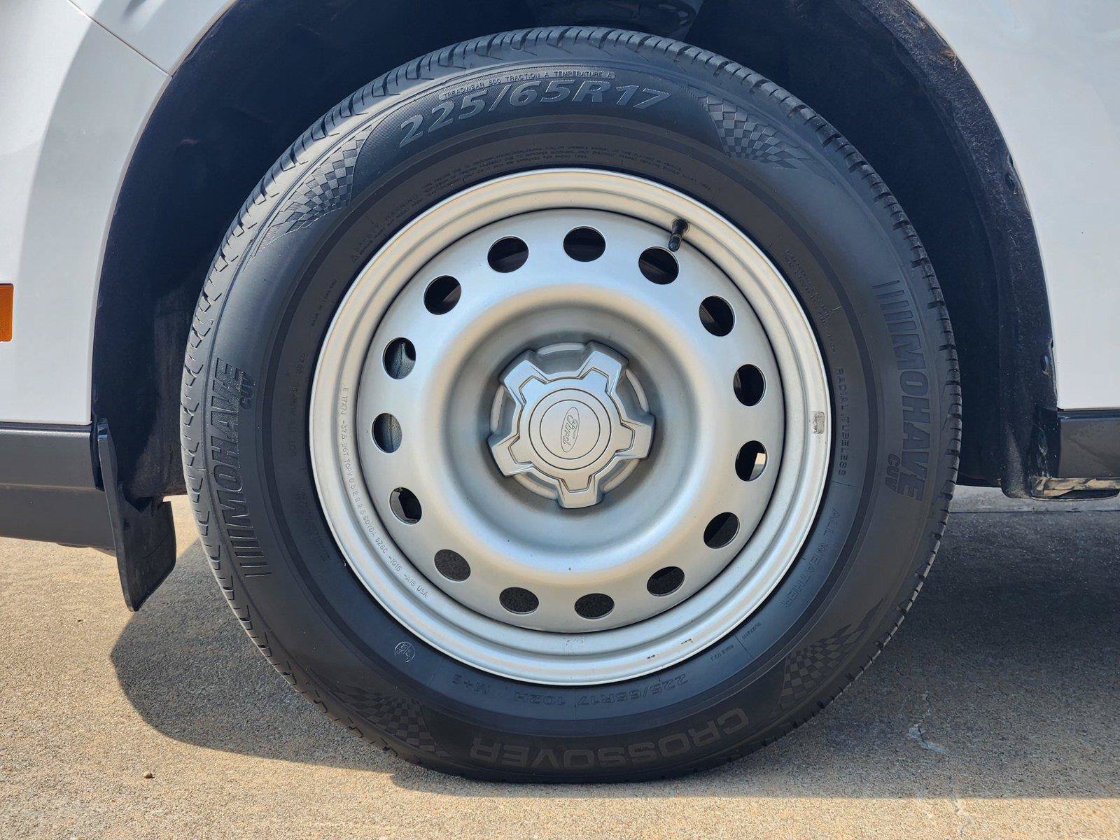 Certified 2025 Ford Maverick XL FWD image 9