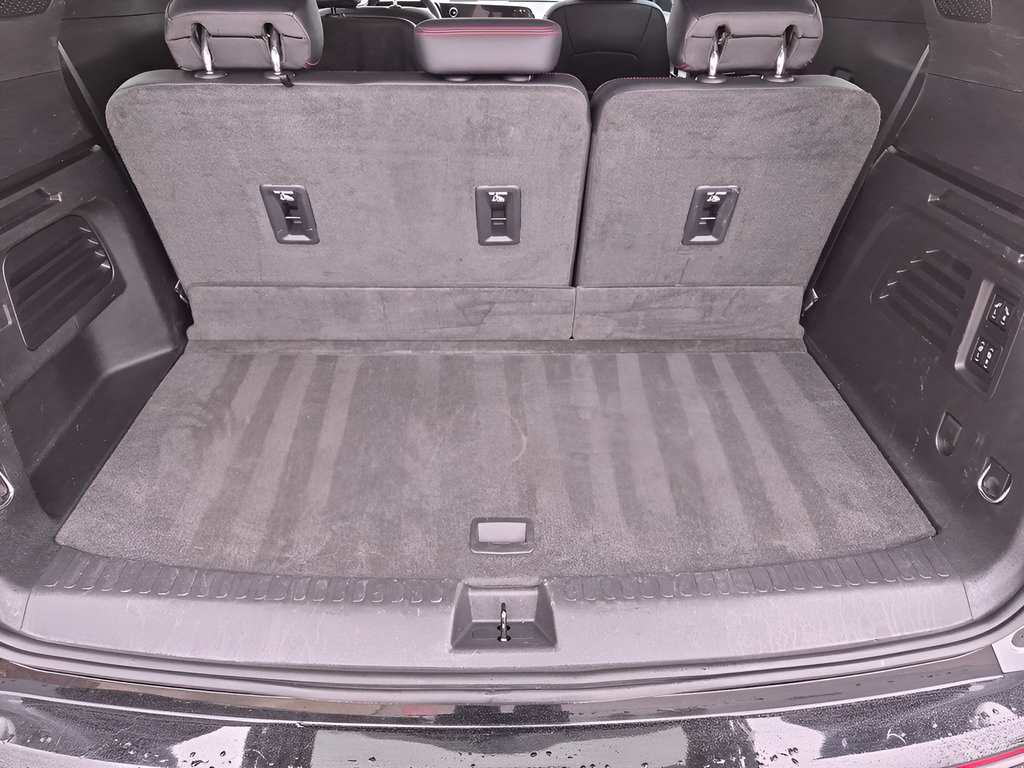 Used 2024 Chevrolet Traverse RS AWD/4WD image 47