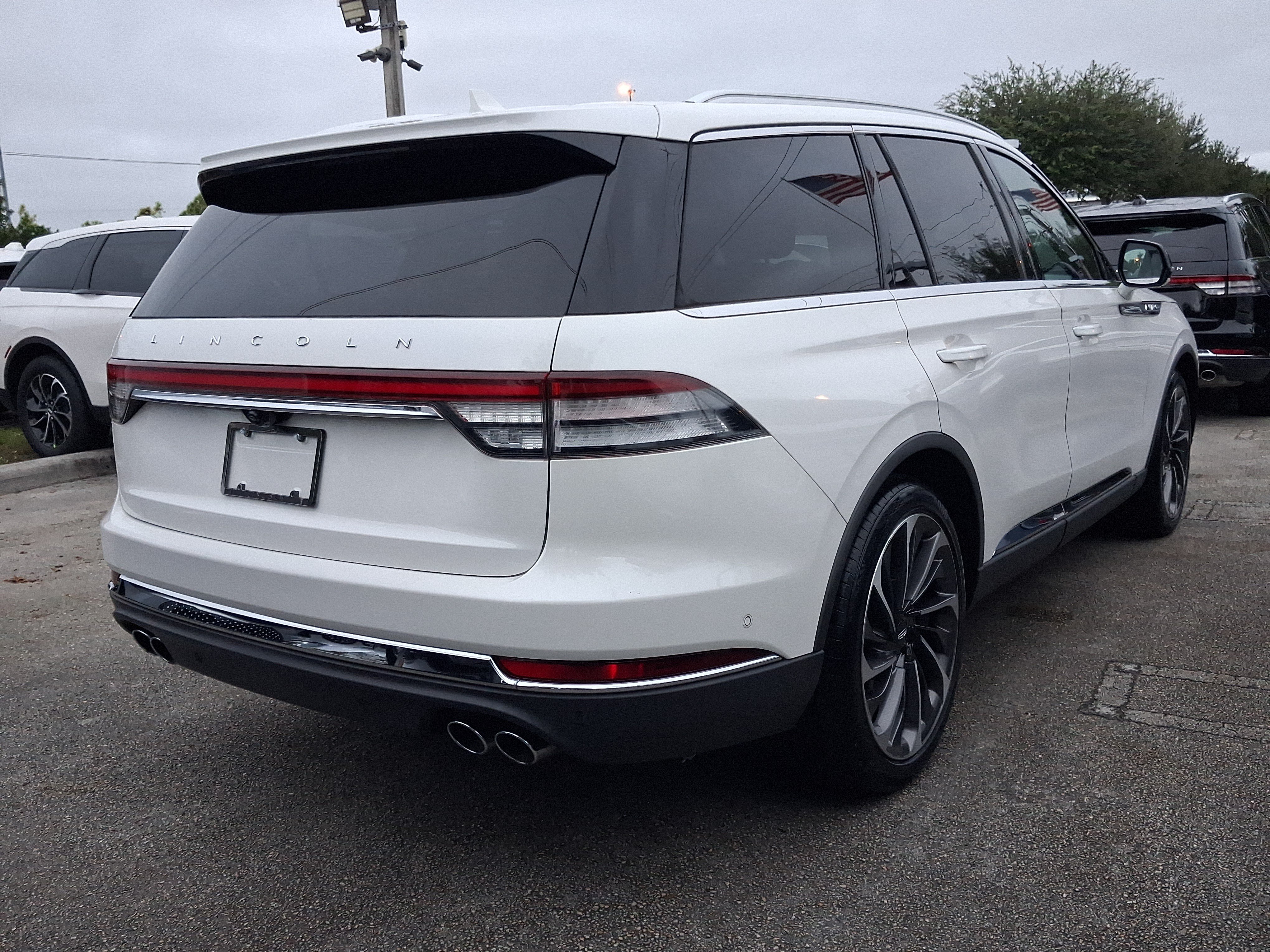 Certified 2020 Lincoln Aviator Reserve w/ Equipment Group 201A RWD image 4