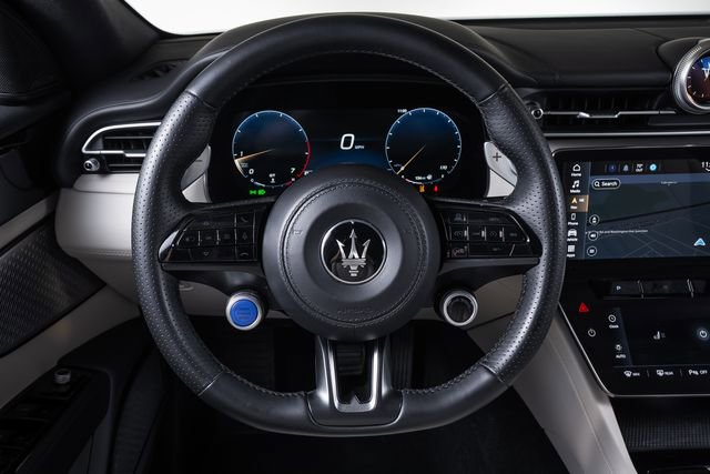 Used 2024 Maserati Grecale GT image 36