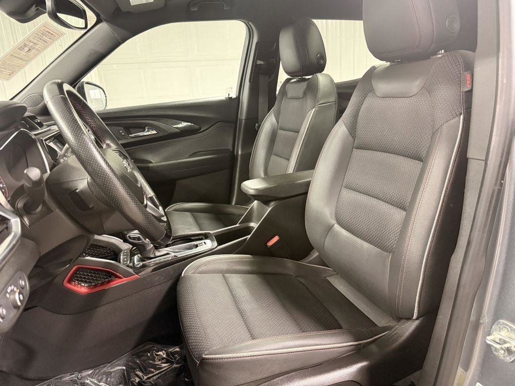 Used 2021 Chevrolet TrailBlazer RS w/ Sun and Liftgate Package AWD/4WD image 10