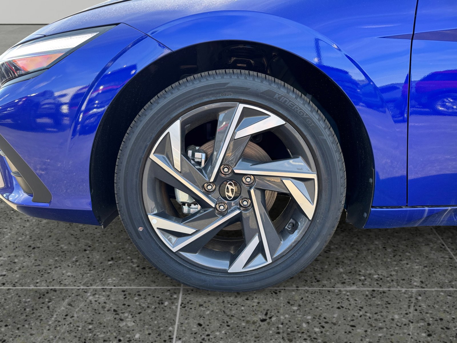 New 2025 Hyundai Elantra SEL image 14