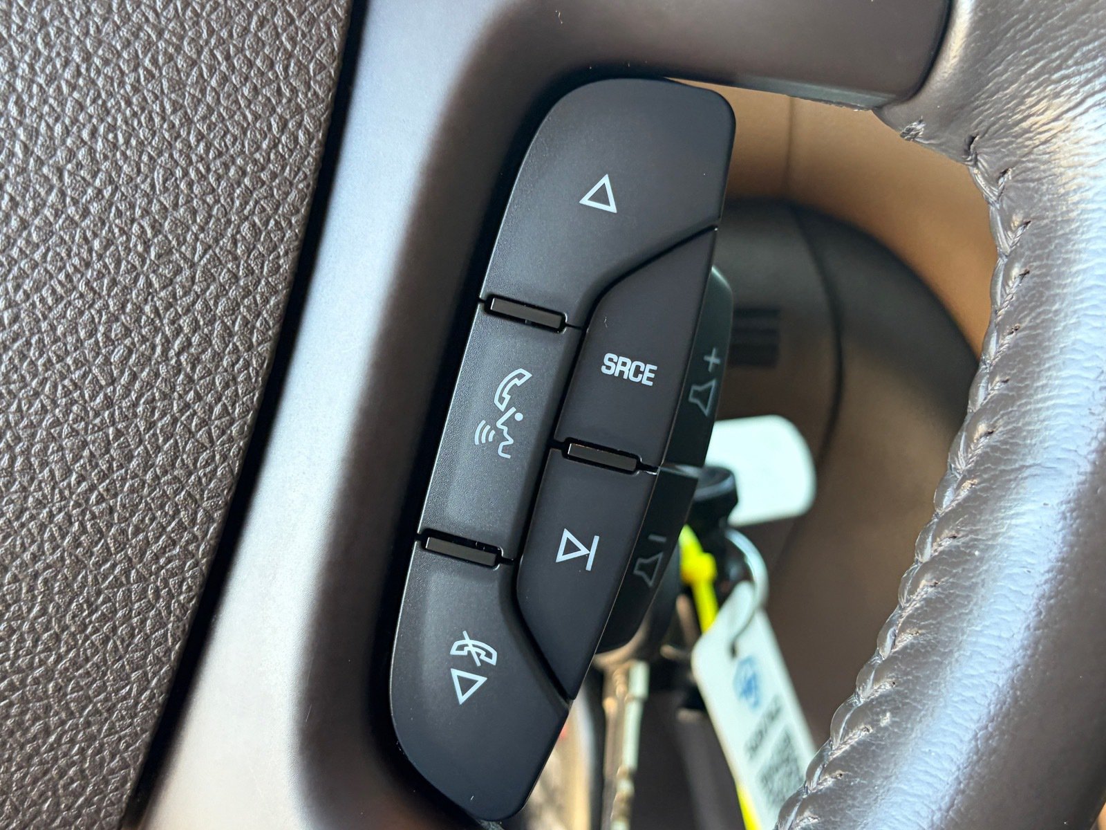 Used 2015 Buick Enclave Leather FWD image 24