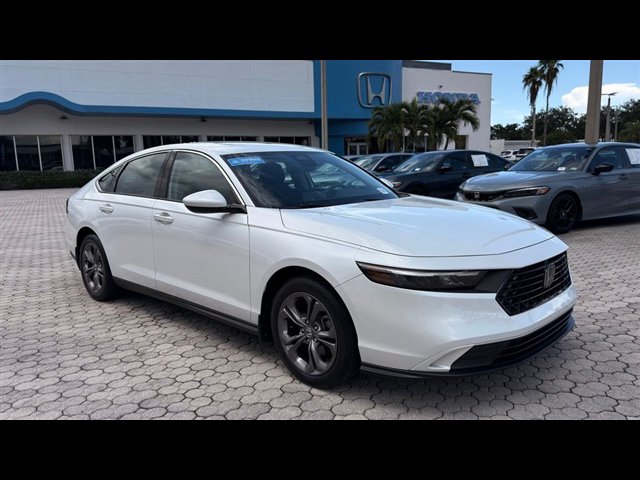 Certified 2023 Honda Accord EX image 15