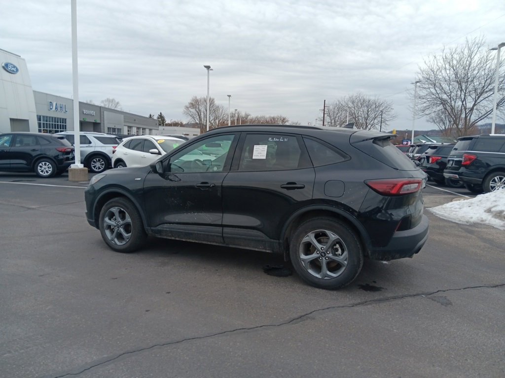 Used 2025 Ford Escape ST-Line image 12