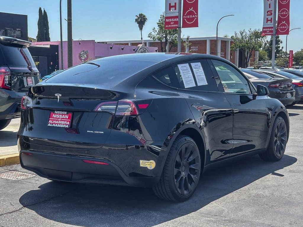 Used 2021 Tesla Model Y Long Range AWD/4WD image 6