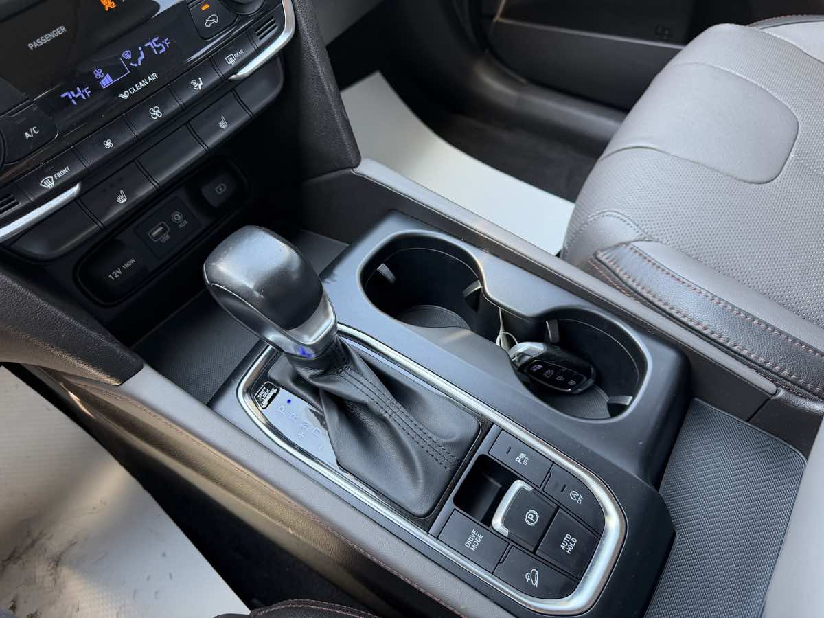 Used 2019 Hyundai Santa Fe Limited AWD/4WD image 25