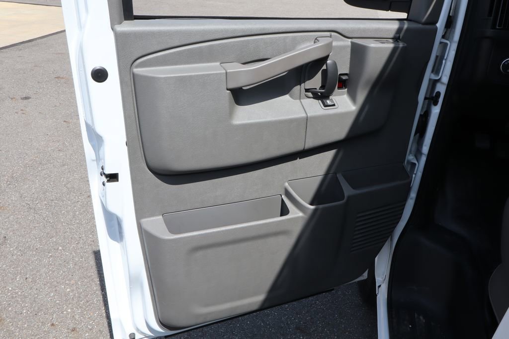 New 2025 Chevrolet Express 2500 w/ Driver Convenience Package image 7