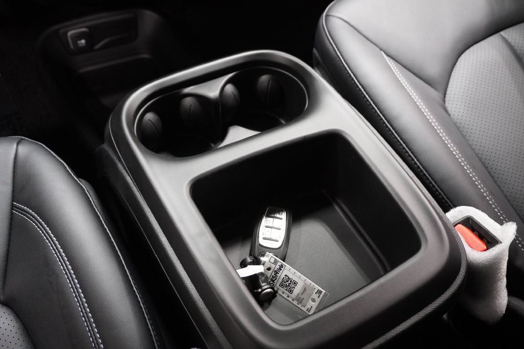 New 2026 Chrysler Voyager LX FWD image 18
