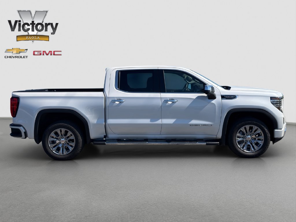 Used 2024 GMC Sierra 1500 Denali w/ Technology Package AWD/4WD image 7