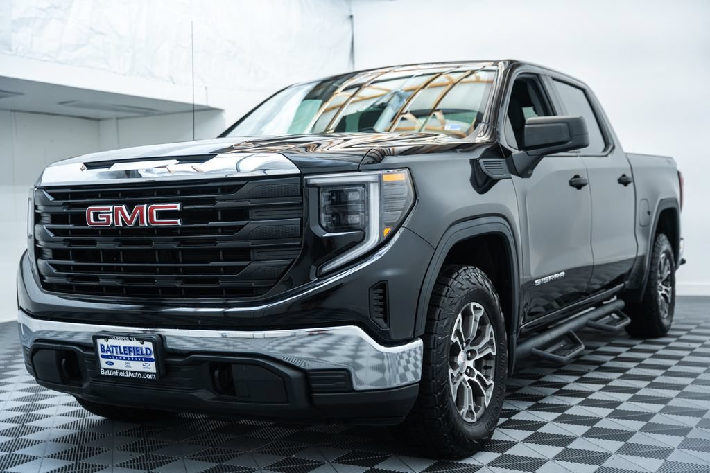 Used 2022 GMC Sierra 1500 Pro w/ Pro Value Package AWD/4WD image 3